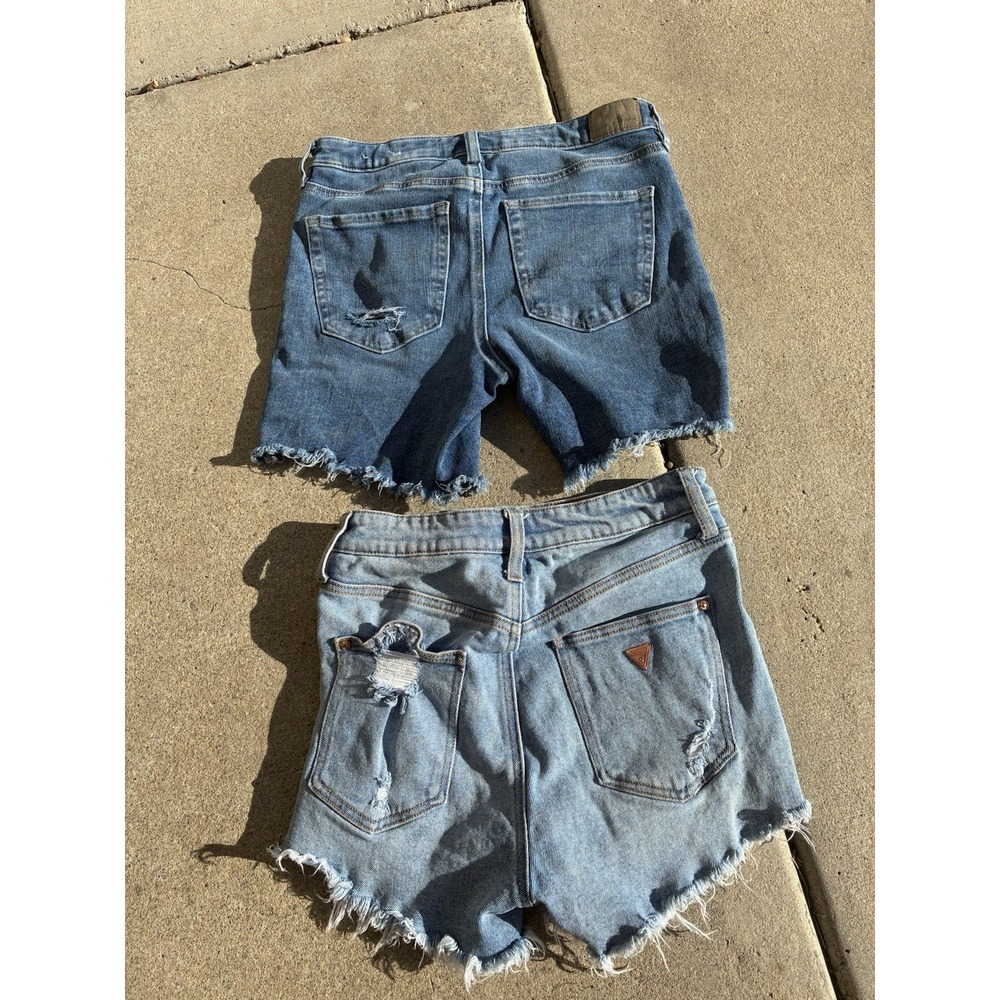 Lot Of 2 Size Small Womens Guess Size 27, American Eagle Size 4 Blue Jean Shorts - Picture 2 of 10